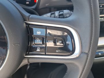 Fiat 500 e Icon 3+1 360+Kam.+KeyLess+LED+SHZ