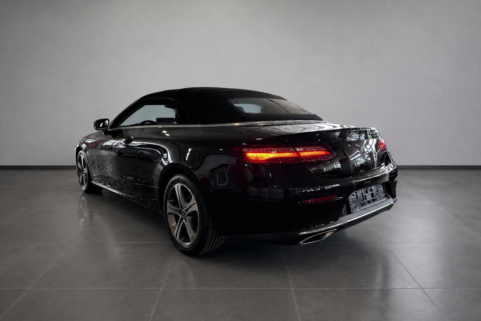 Mercedes-Benz E 220d Cabrio//NAVI//2.Hand//Massage