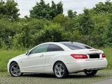 Mercedes-Benz E 200 CGI Coupe BlueEFFICIENCY Automatik Avantga - Mercedes-Benz E 200: Coupé, Cgi