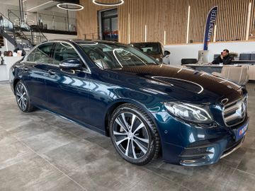 Mercedes-Benz E 350d *LED*KAMERA*NAVI*PDC*BURMESTER*CARPLAY*