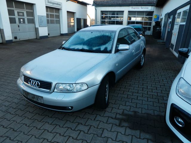 Audi A4 1.8 T Leder Klima AHK 1.Hand scheckheft