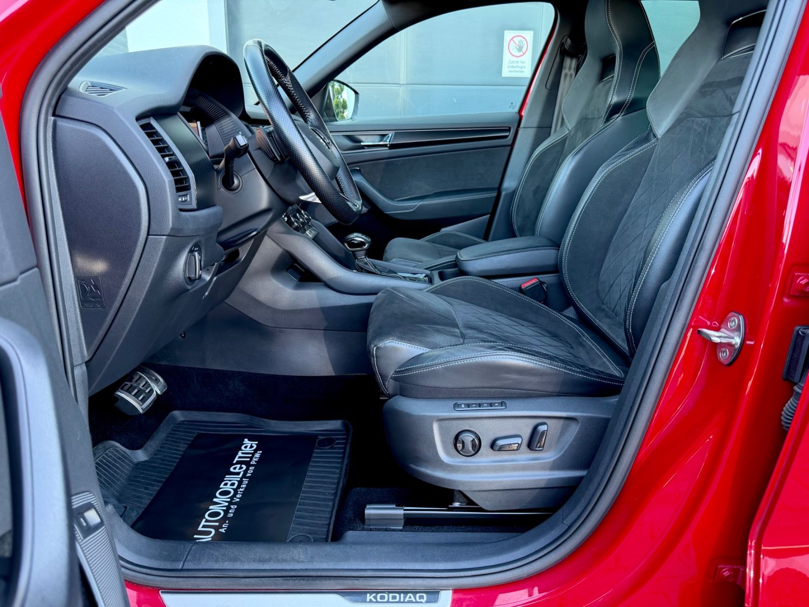 Skoda Kodiaq Sportline 2.0 TSI DSG 4x4 /NAVI/LED/AHK/ foto 9