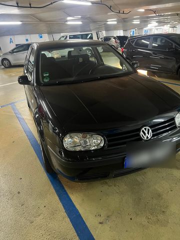 Volkswagen Golf 4 1,6 Motor Superline