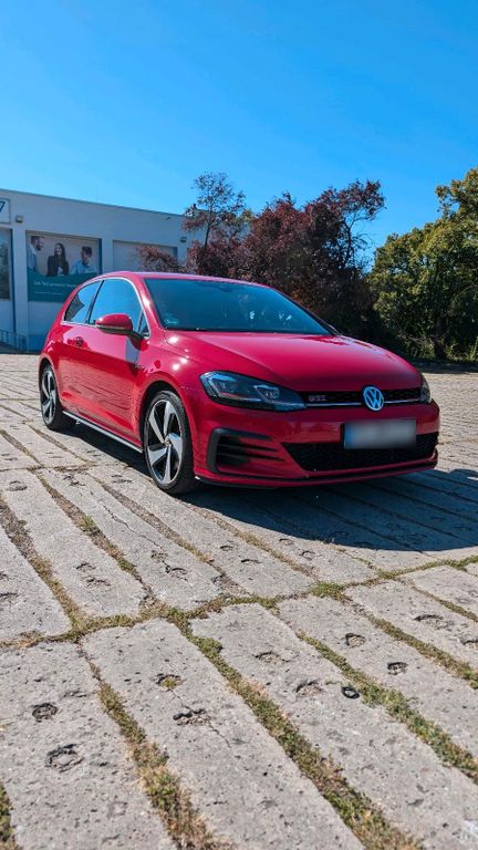 Image of Volkswagen Golf