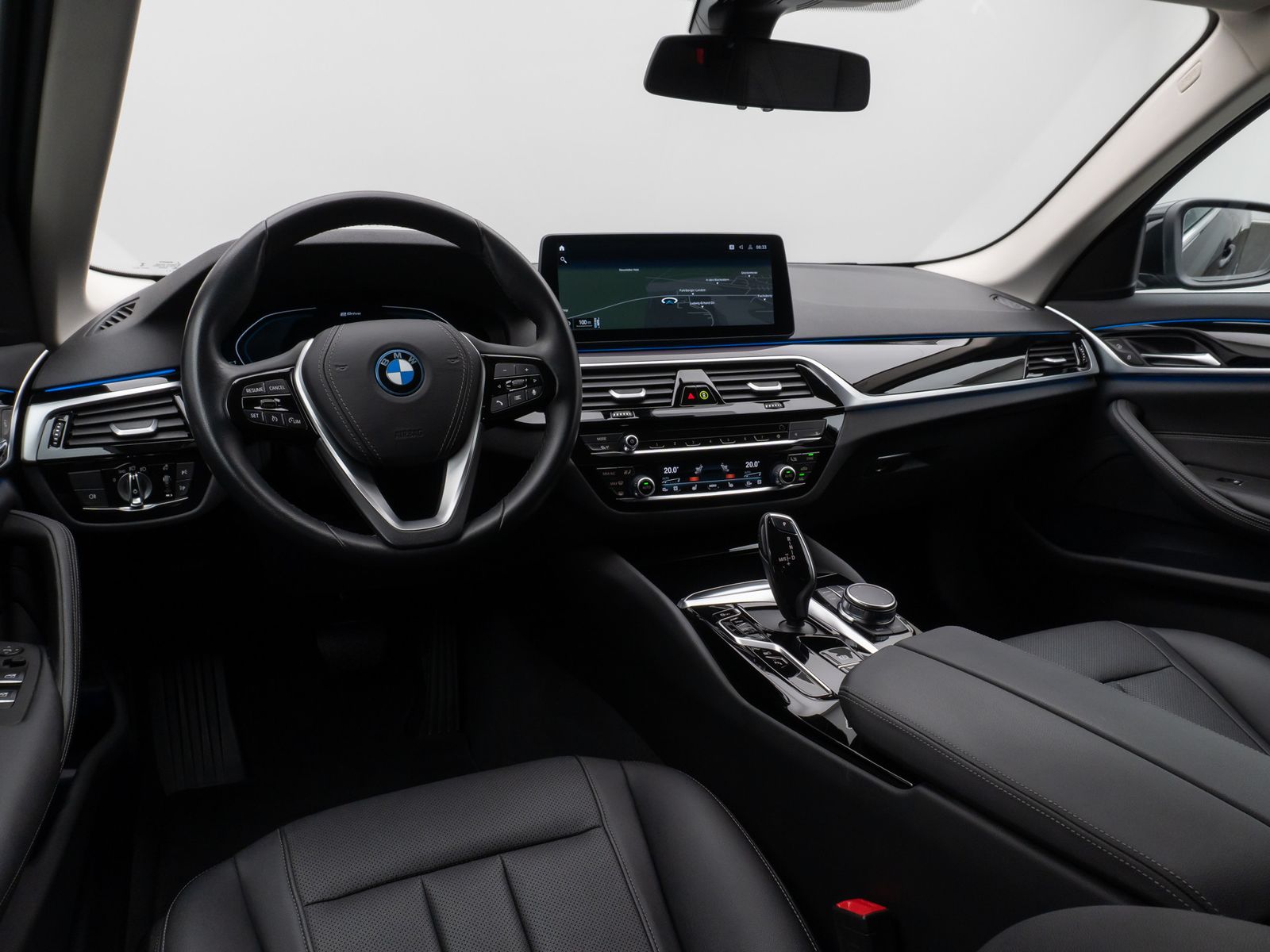 Fahrzeugabbildung BMW 530e Kamera Laser HUD DAB AHK Komfort AlarmLeder