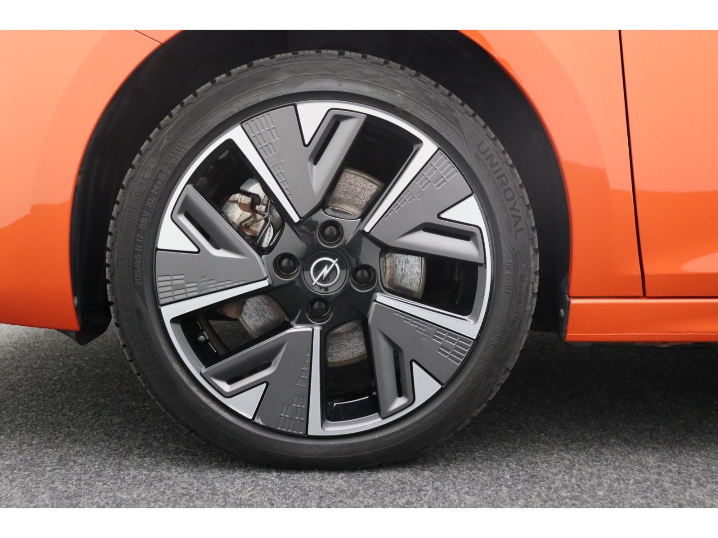 Fahrzeugabbildung Opel Corsa-e F First Edition LED Digitales Cockpit