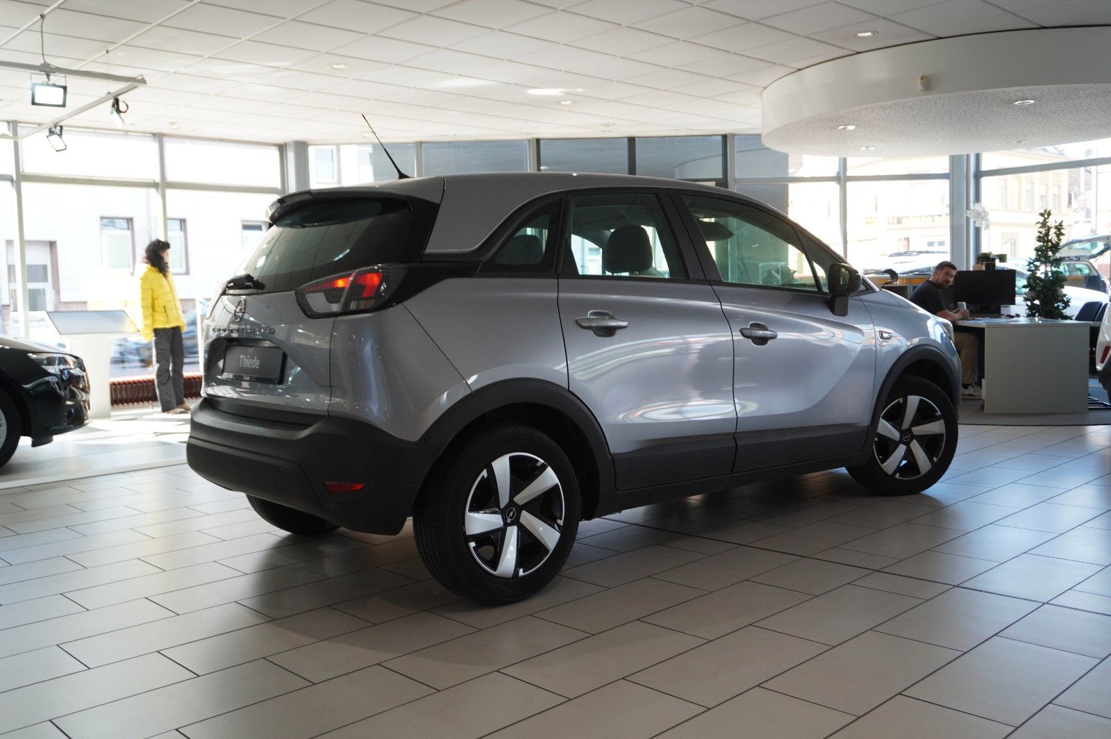 Fahrzeugabbildung Opel Crossland (X) 1.2 EDITION NAVI/LED/KAMERA/DAB+