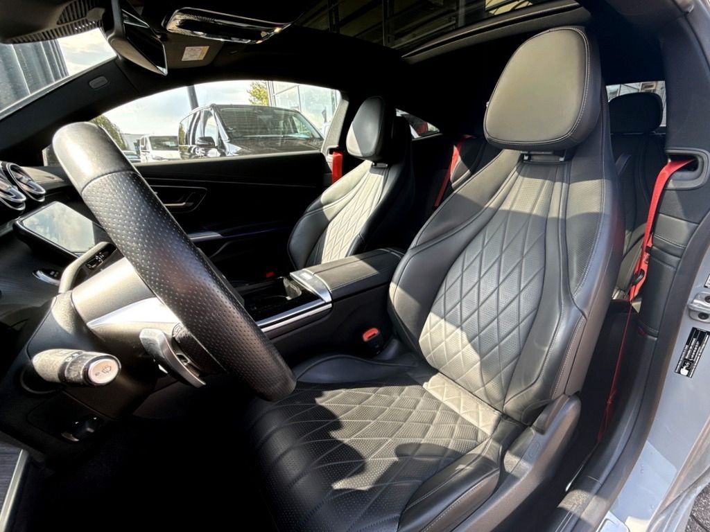 Mercedes-Benz CLE 450 4MATIC Coupé AMG Line Premium Plus 360 foto 23