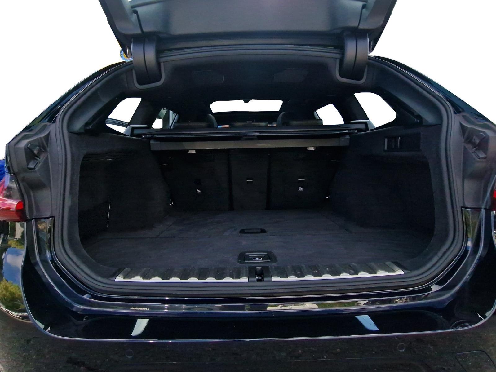 BMW M340i xDrive Tour. M Sport H&K Pano ParkAs Klima