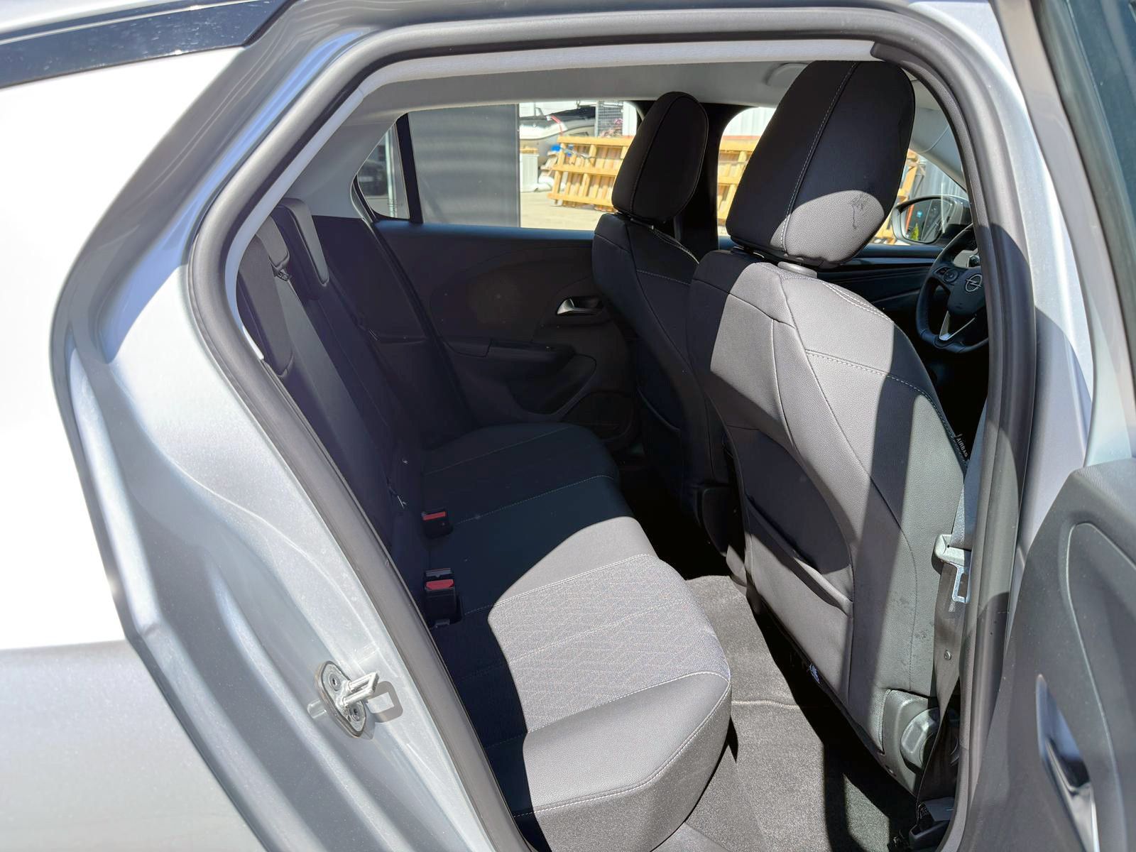 Fahrzeugabbildung Opel Corsa-F Elegance 1.2 Turbo LED SHZ NAV TEMP PDC