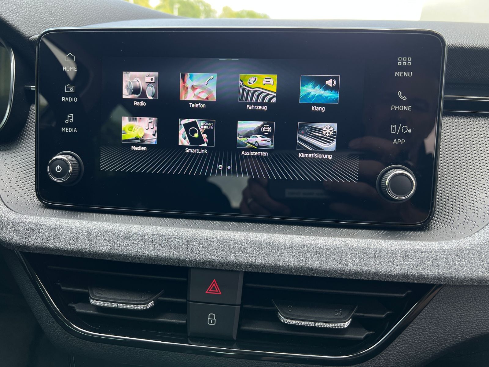 Fahrzeugabbildung SKODA Kamiq Selection 1.0 TSI DSG *ACC, LED, Kamera, S