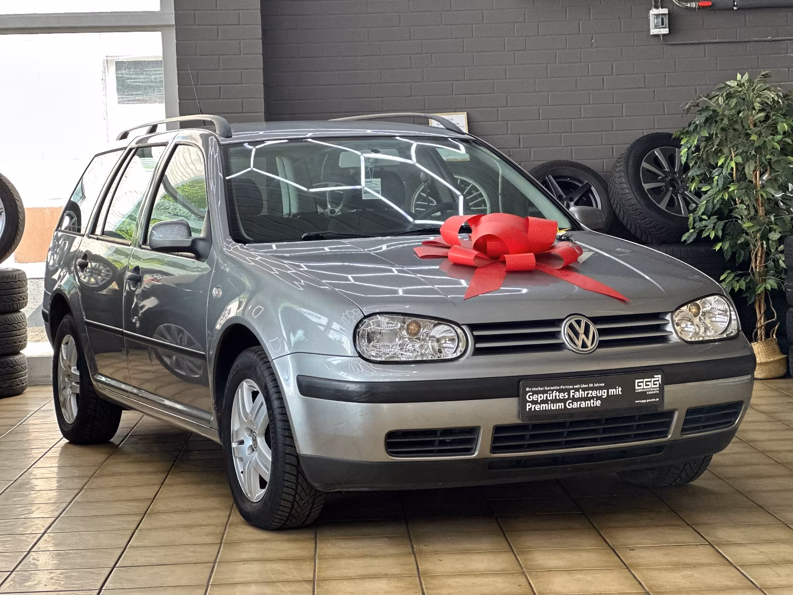 Volkswagen Golf 1.9TDI 74Kw Special Variant*HU/AU*WENIG KM*