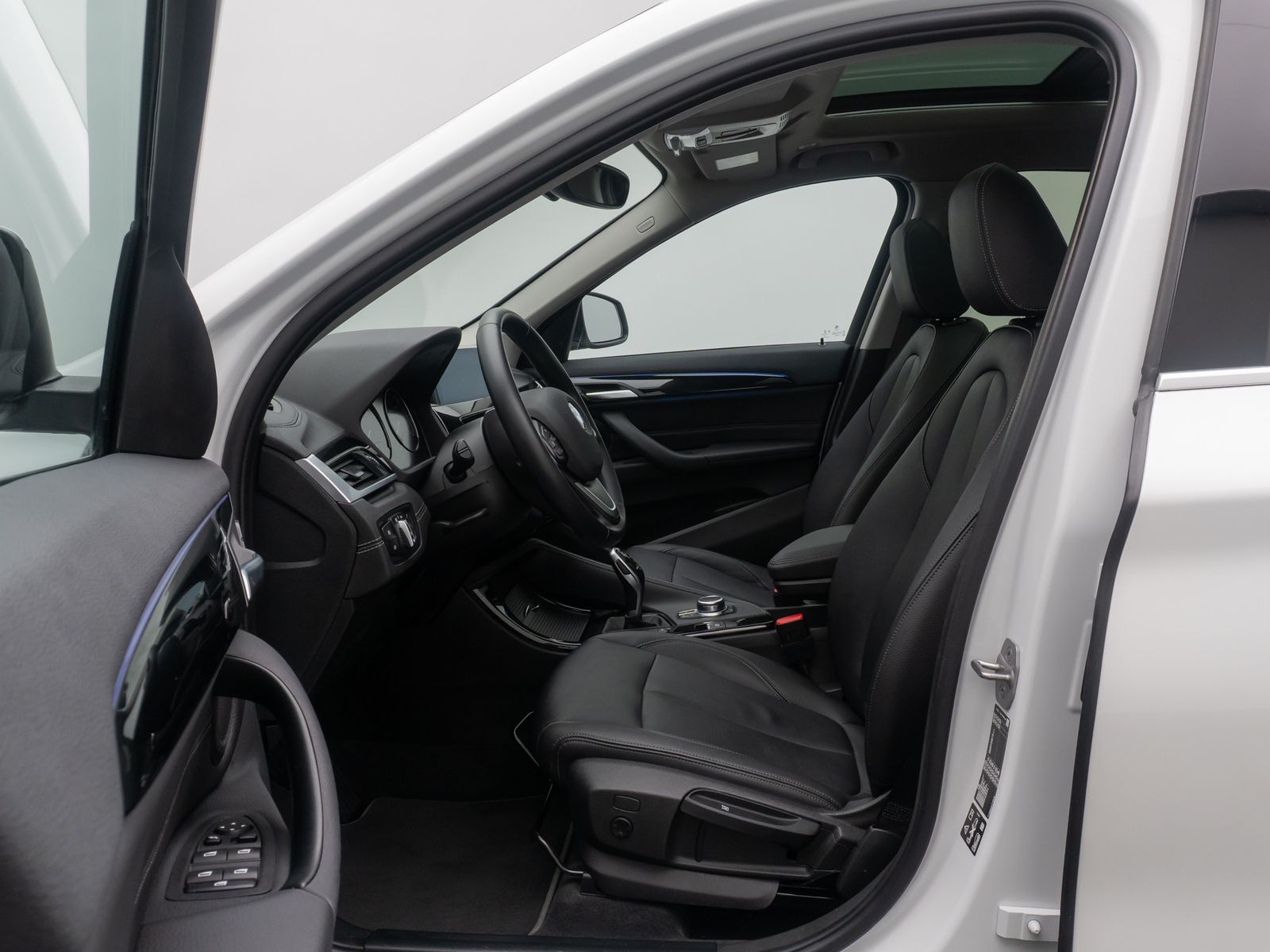 Fahrzeugabbildung BMW X1 xD20d xLine DAB Kamera Panorama Leder Sport