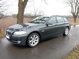 BMW 530d Touring+AHK+Standheizung+HUD+Softclose+Pano - BMW 530 aus 2010: Kombi