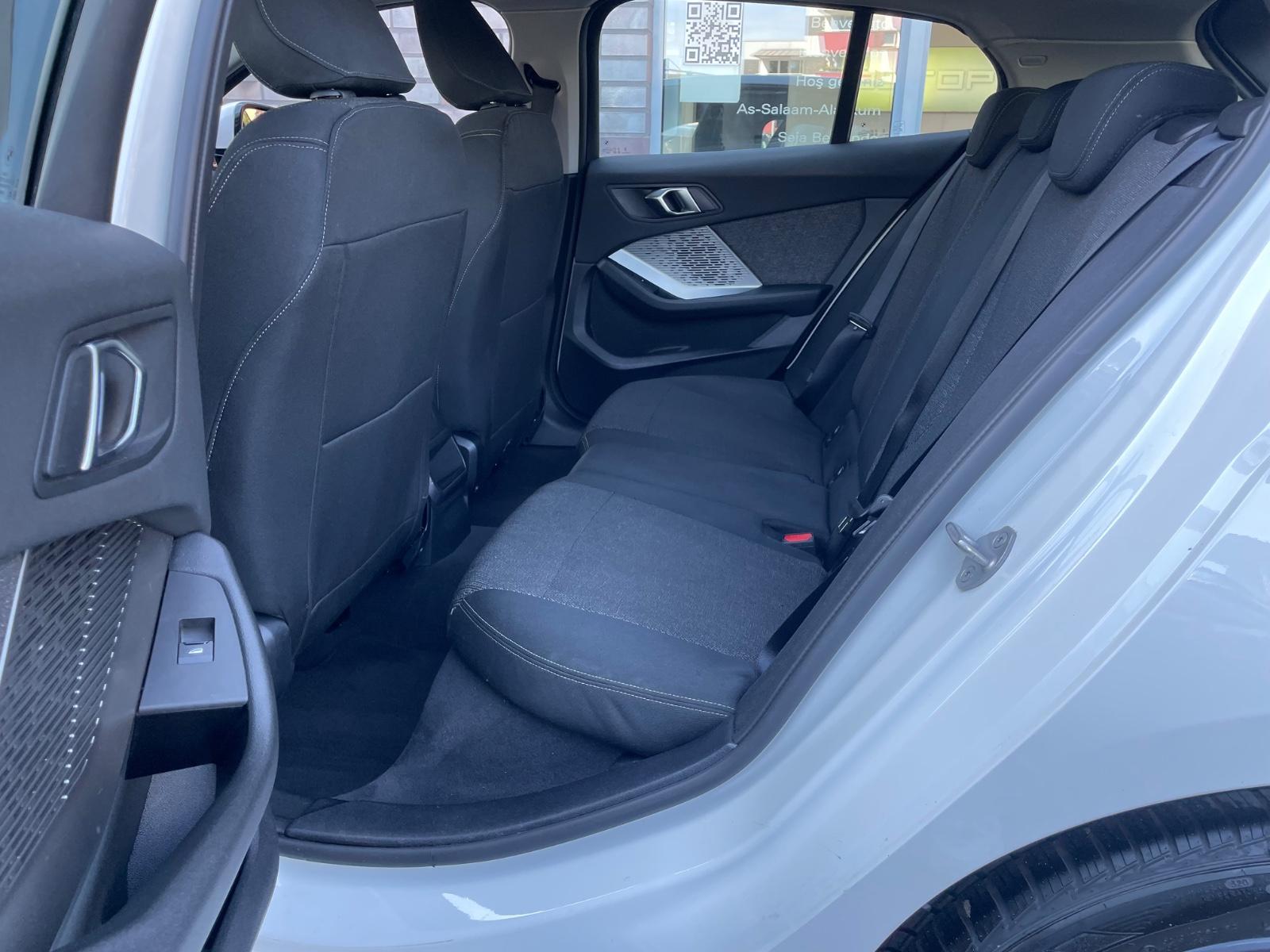 BMW 1 Series i Limousine M Sport Kamera DA LED 17", миниатюра 19