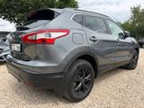 Nissan Qashqai 1.6 Tempo*Panorama*Navi*360Kamera*AWR - Nissan Qashqai: 1.6