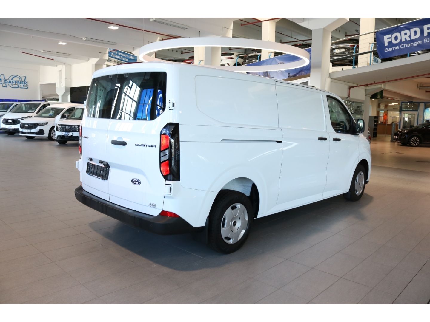 Fahrzeugabbildung Ford Transit Custom Kasten 300 L2 Trend FWD 2.0 EcoBl