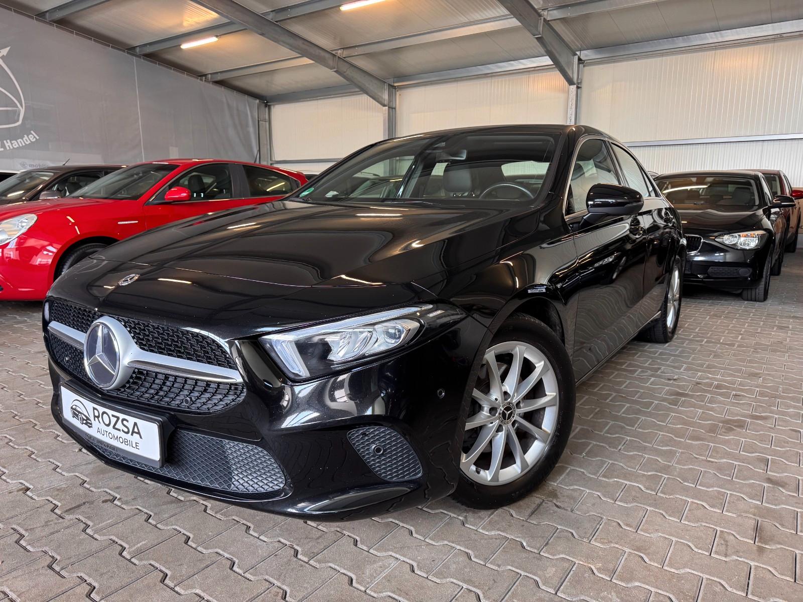 Mercedes-Benz A 200 A Limousine*2. Hand*LED*PDC*Navi*