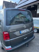 Volkswagen T6 Multivan Trendline - graue Volkswagen T6 Multivan