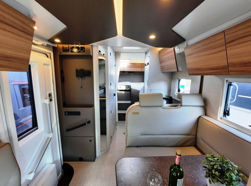 Fahrzeugabbildung Bürstner B66 690 TD Verfüg./SAT/Markise/Rüfa