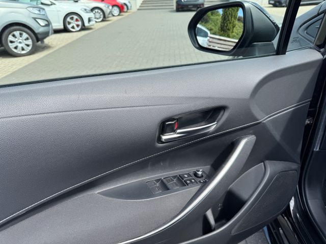 Toyota Corolla  Touring Sports Hybrid Club