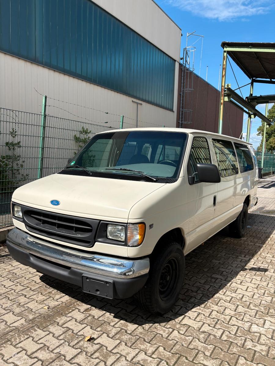Ford E350 CLUB WAGON VAN V8 TÜV Neu