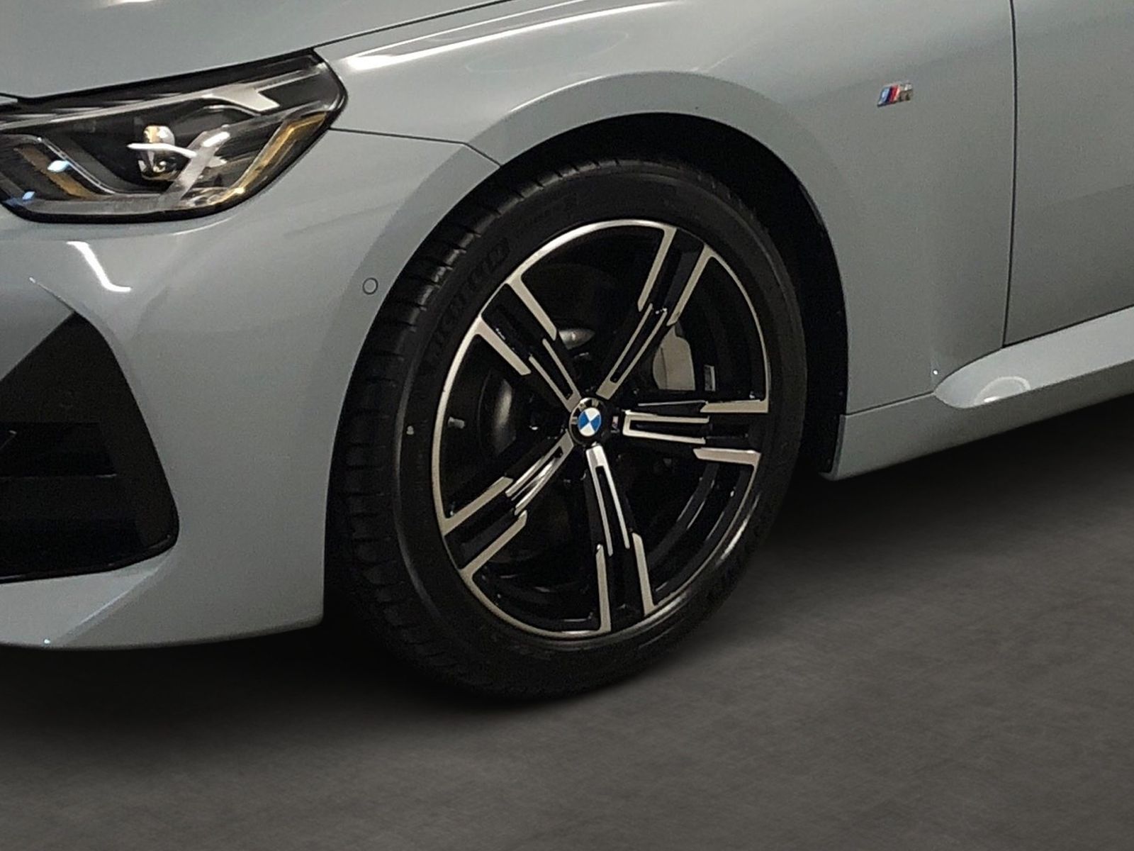 BMW 230 - Bild 6