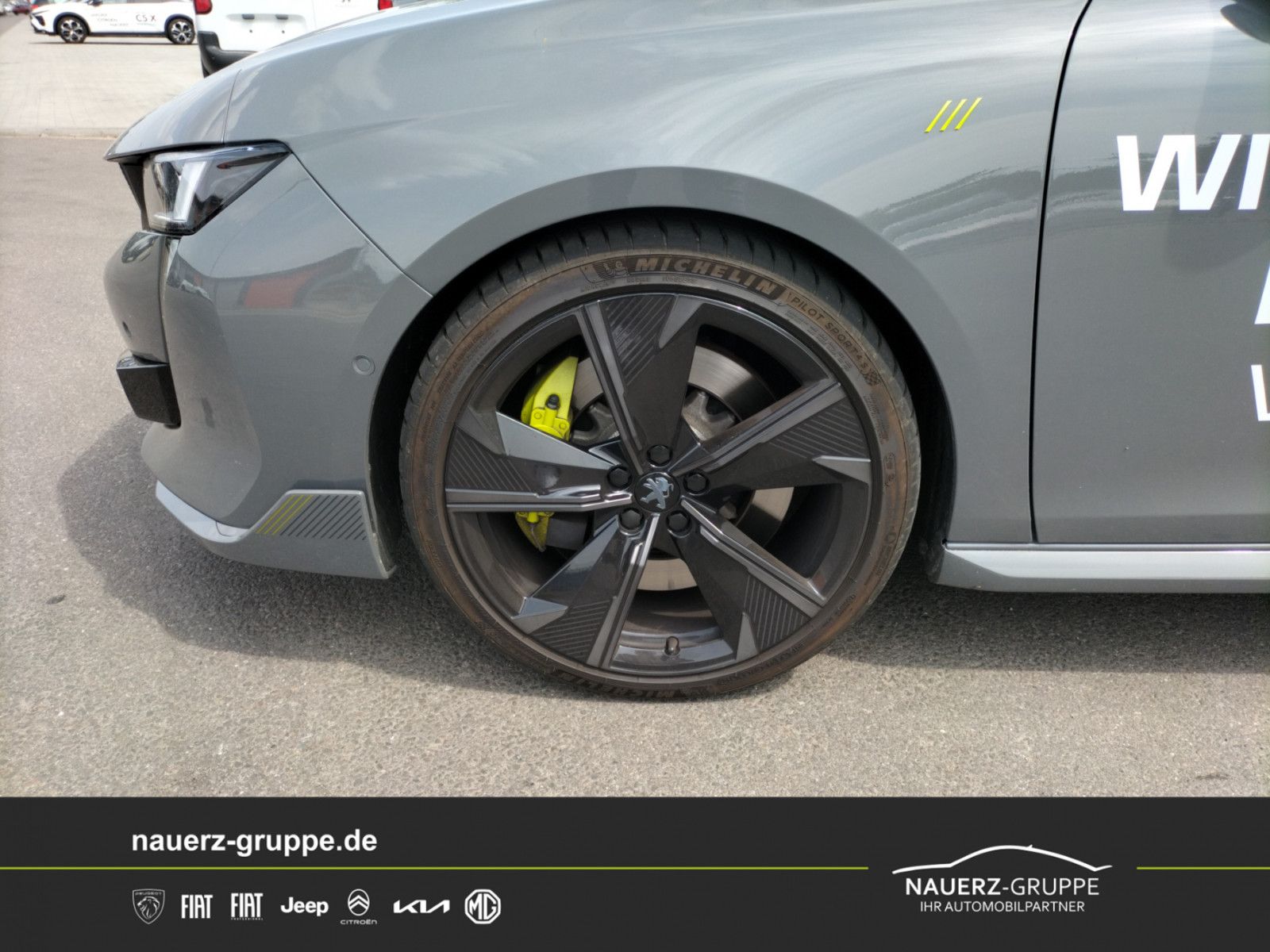 Fahrzeugabbildung Peugeot 508 SW Hybrid4 360 PSE