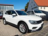 Volkswagen Tiguan 2.0 TDI Highline BMT*AHK*VOLLLEDER*LED* - VW Tiguan Gebrauchtwagen in Nürnberg