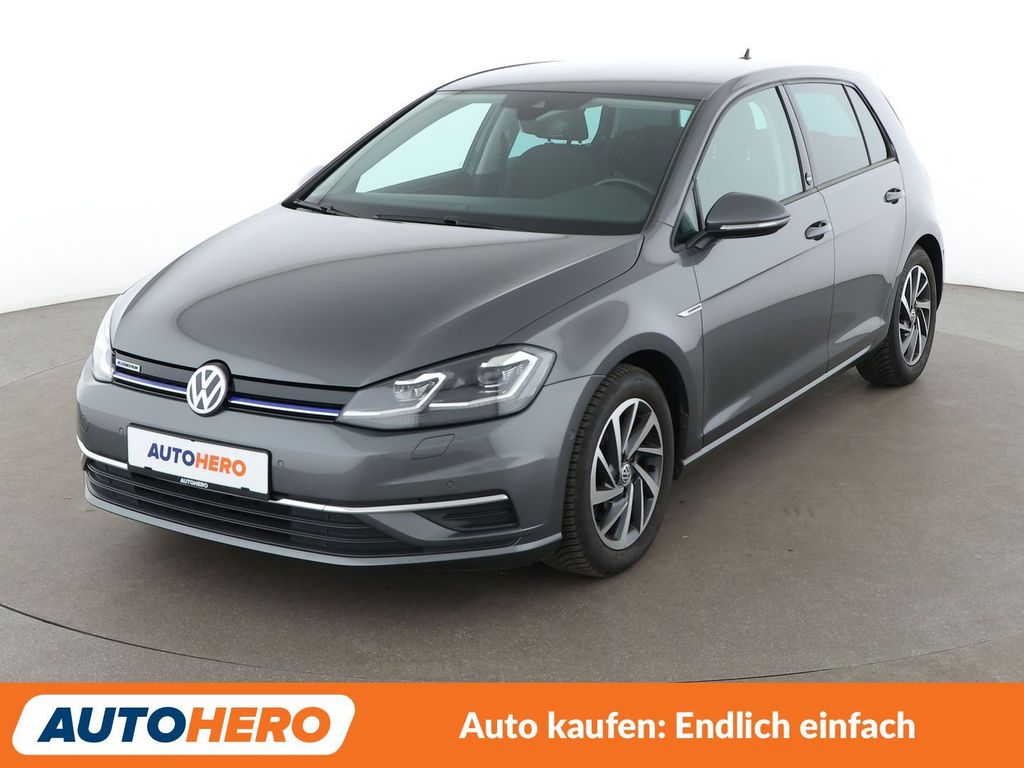 Image of Volkswagen Golf