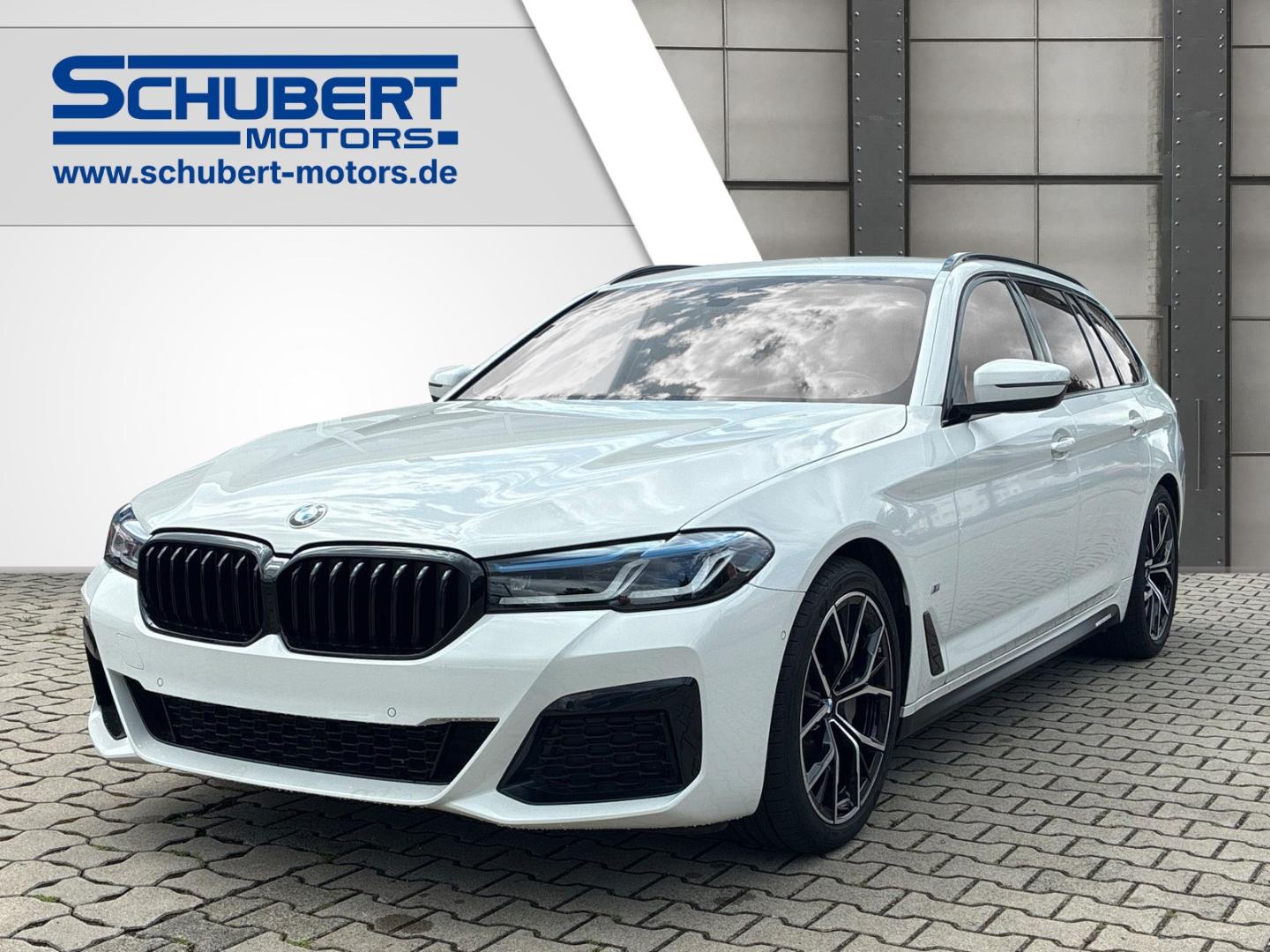 BMW 530 i Touring M-SPORT LASER HUD HIFI KOMFZGNG RF