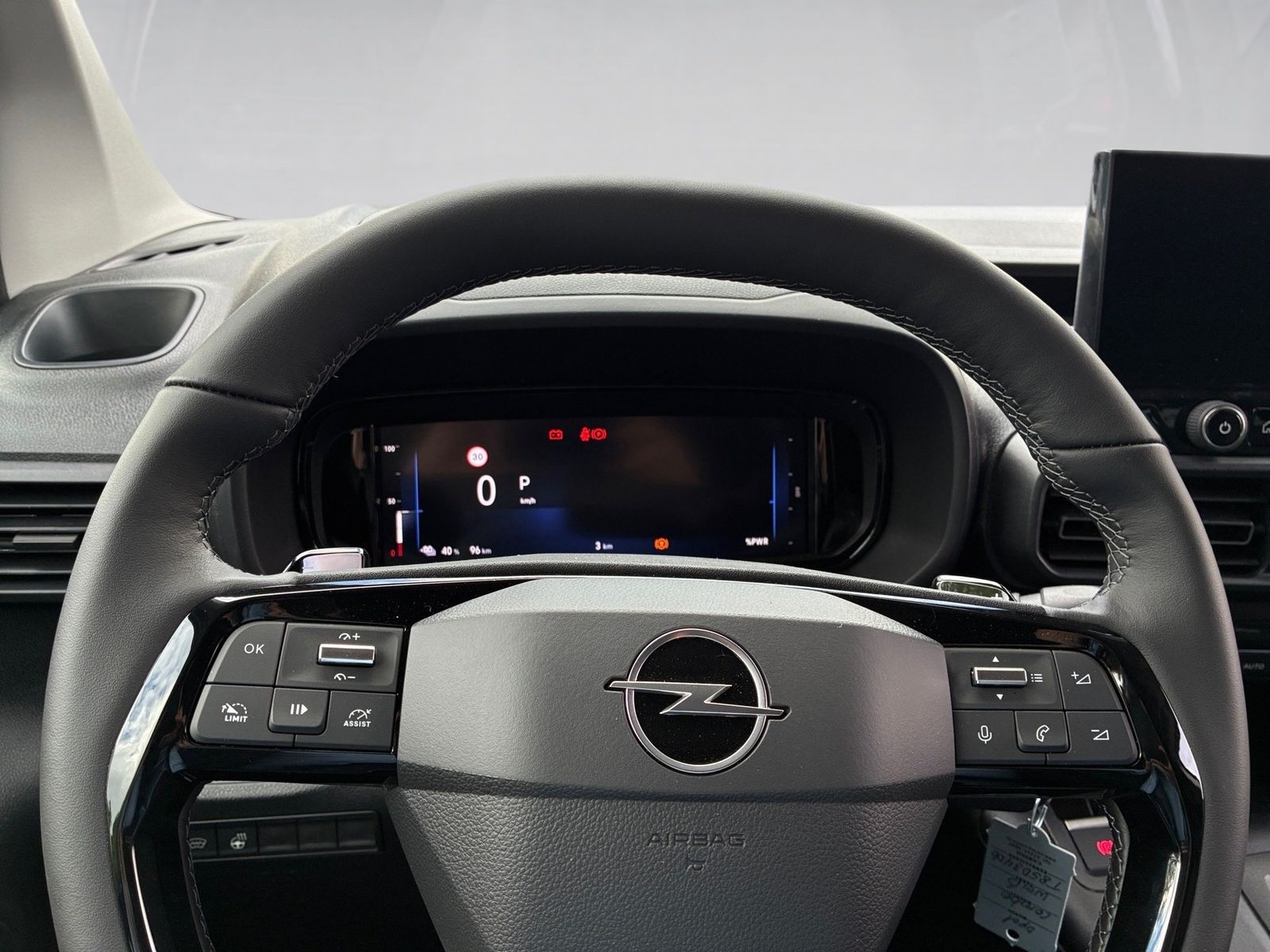 Fahrzeugabbildung Opel COMBO CARGO Electric M 11KW*Navi*SHZ*PDC*RFK*