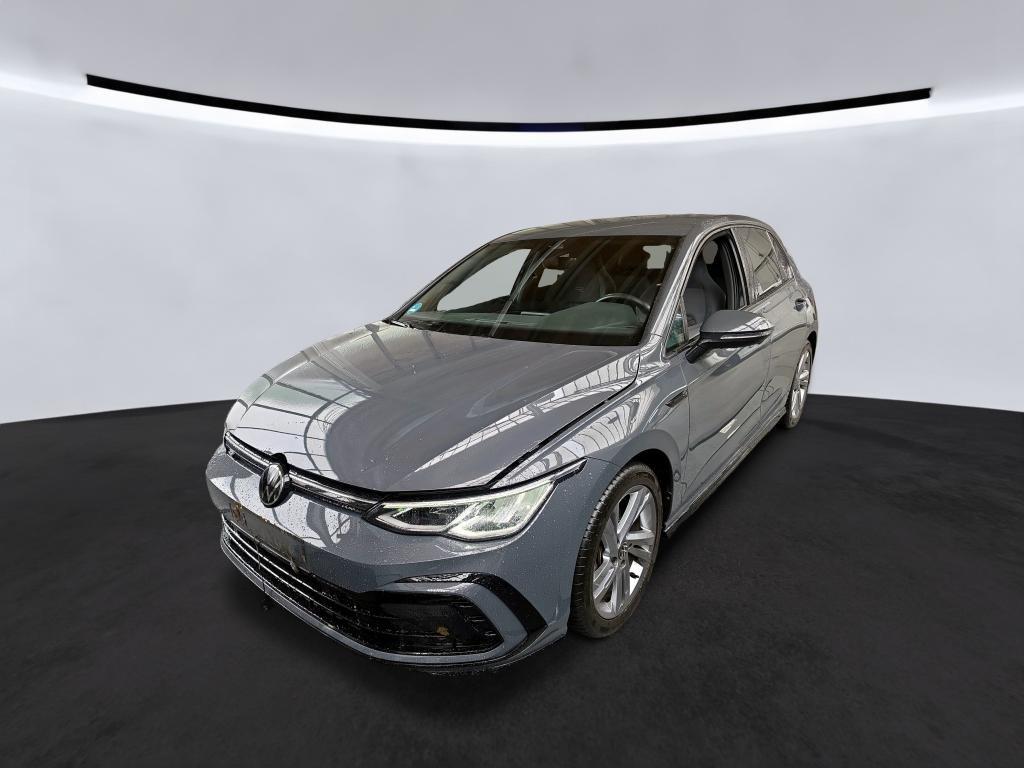 Volkswagen Golf VIII 1.5 eTSI DSG R line ACC LED AppConnect