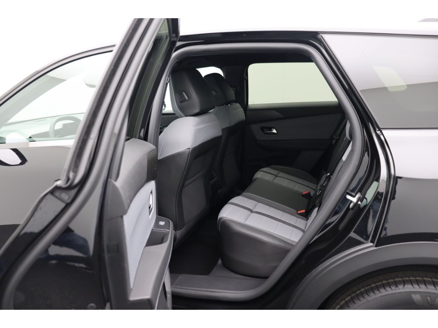 Fahrzeugabbildung Opel Grandland 1.2 Mild-Hybrid 107kW GS ACC,Kamera360
