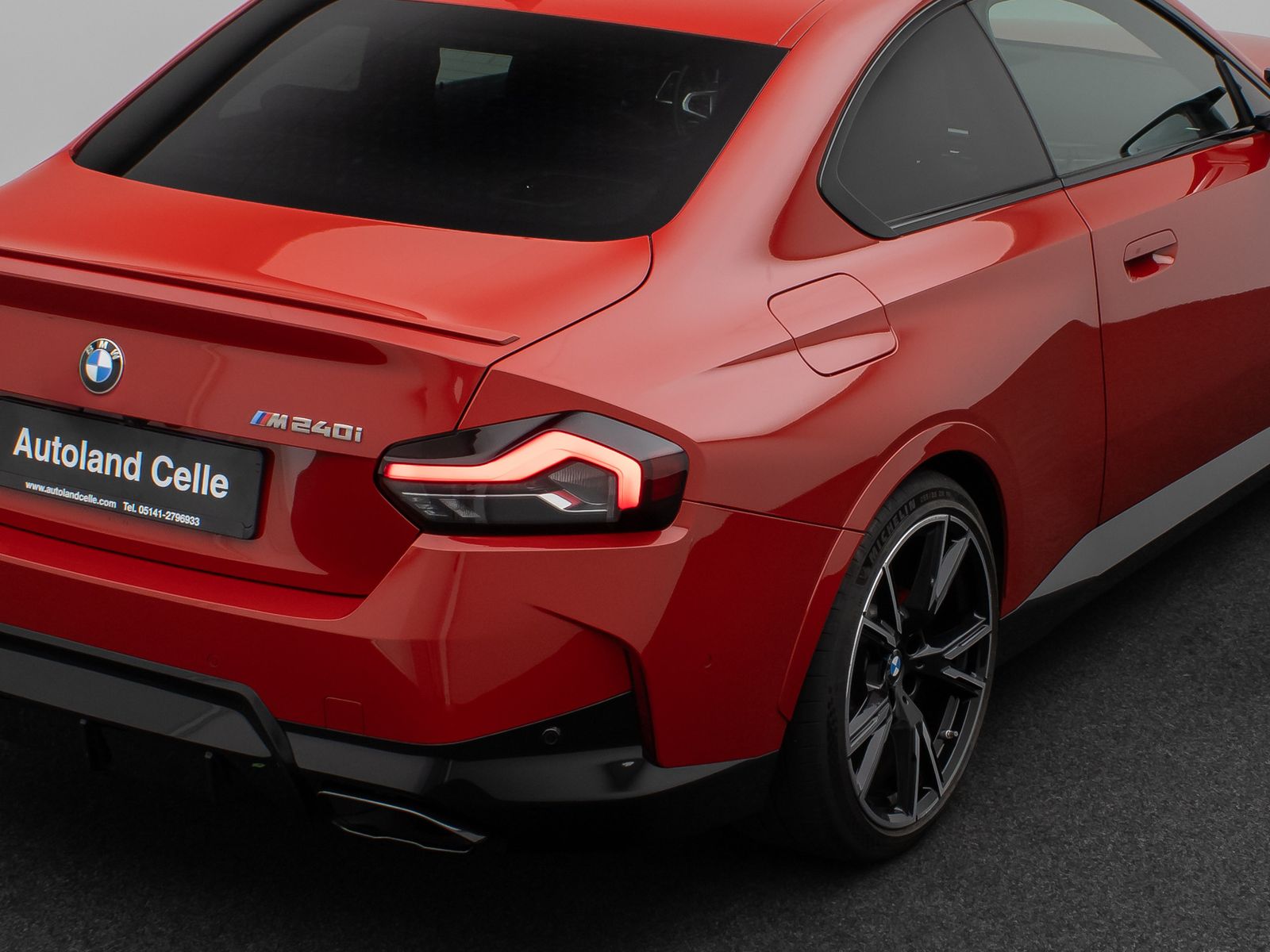 Fahrzeugabbildung BMW M240i xD Coupé Glasdach Kamera HUD H/K Stop&Go