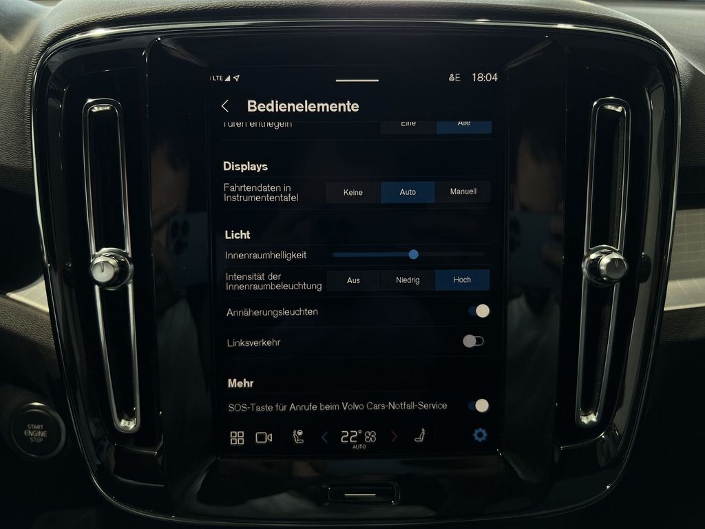 Volvo XC40 B3 Plus Dark ACC BLIS 360° H/K LED Navi SHZ
