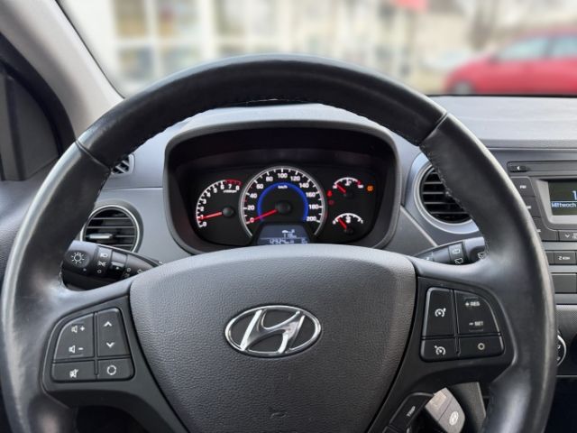 Fahrzeugabbildung Hyundai i10 Trend 1.0 +KLIMA+RADIO+BLUETOOTH+TEMPOMAT+UV