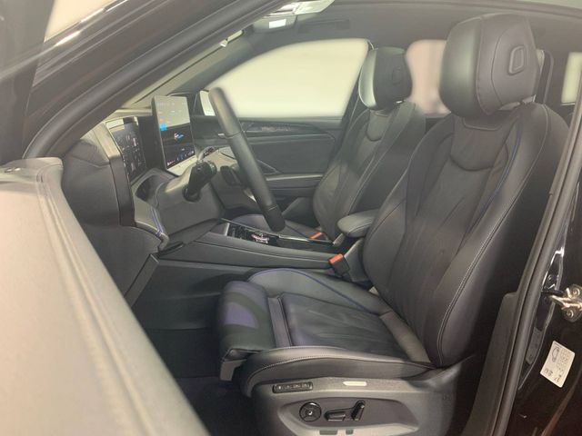 Tiguan 1.5 eTSI DSG R LINE IQ.LIGHT+AHK+HUD+PANO