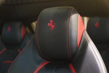 2018 Ferrari GTC4LUSSO — миниатюра 16