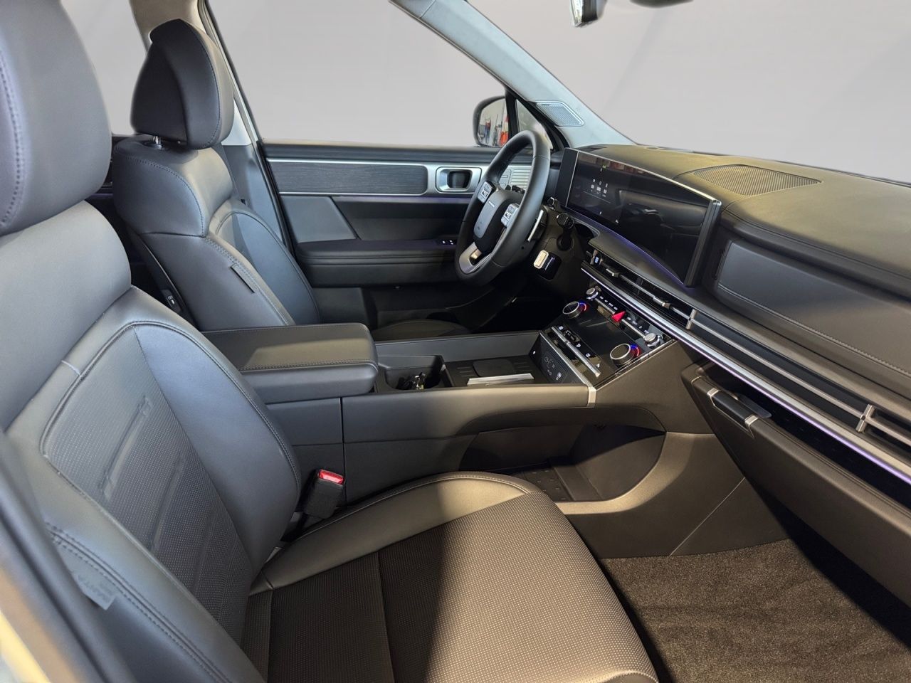 Fahrzeugabbildung Hyundai SANTA FESIGNATURE Intro 4WD 5-Sitzer SHZ*LHZ*KLI