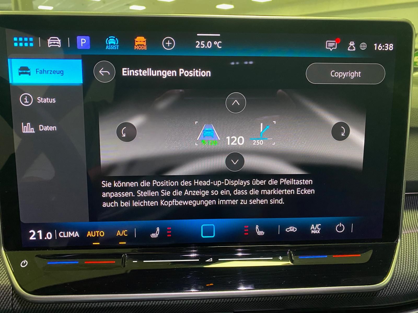 Fahrzeugabbildung Volkswagen Golf 1.5 eTSI R-Line DSG+ACC+360°+HUD+HARMAN KAR
