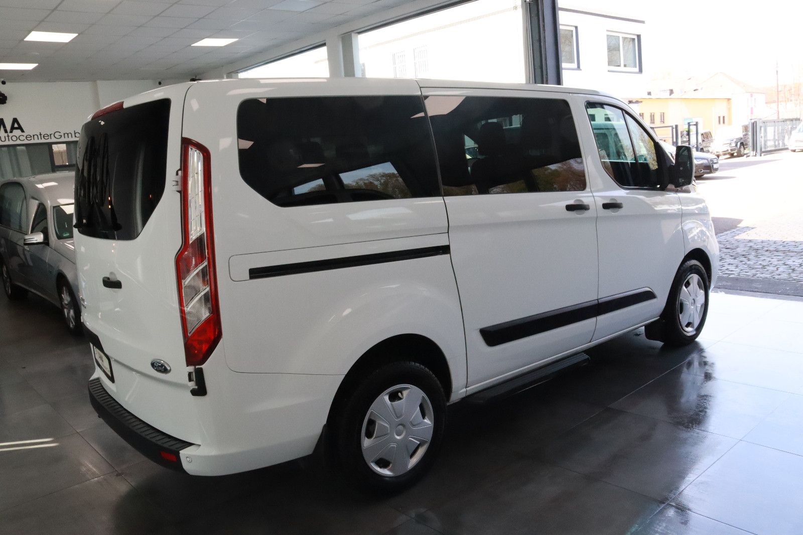 Ford Transit Custom 2.0 TDCi 320 L1 Trend * 1.HAND * imagem 3