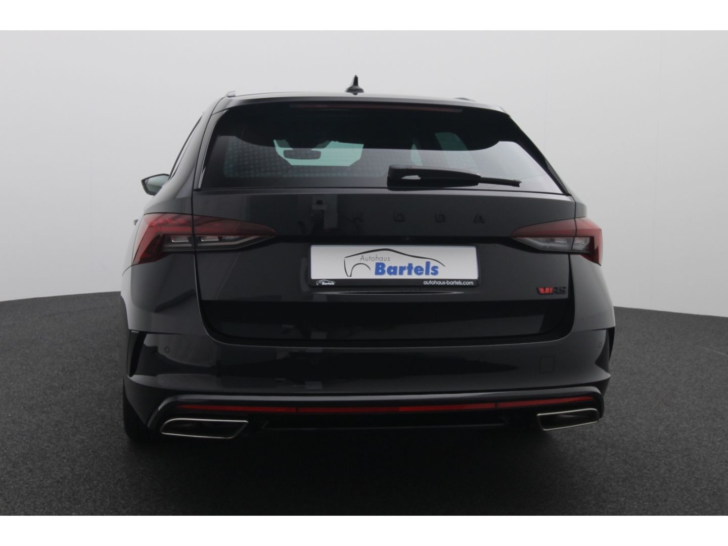 Fahrzeugabbildung SKODA Octavia Combi RS 4x4 AHK Memory ACC Canton Sound