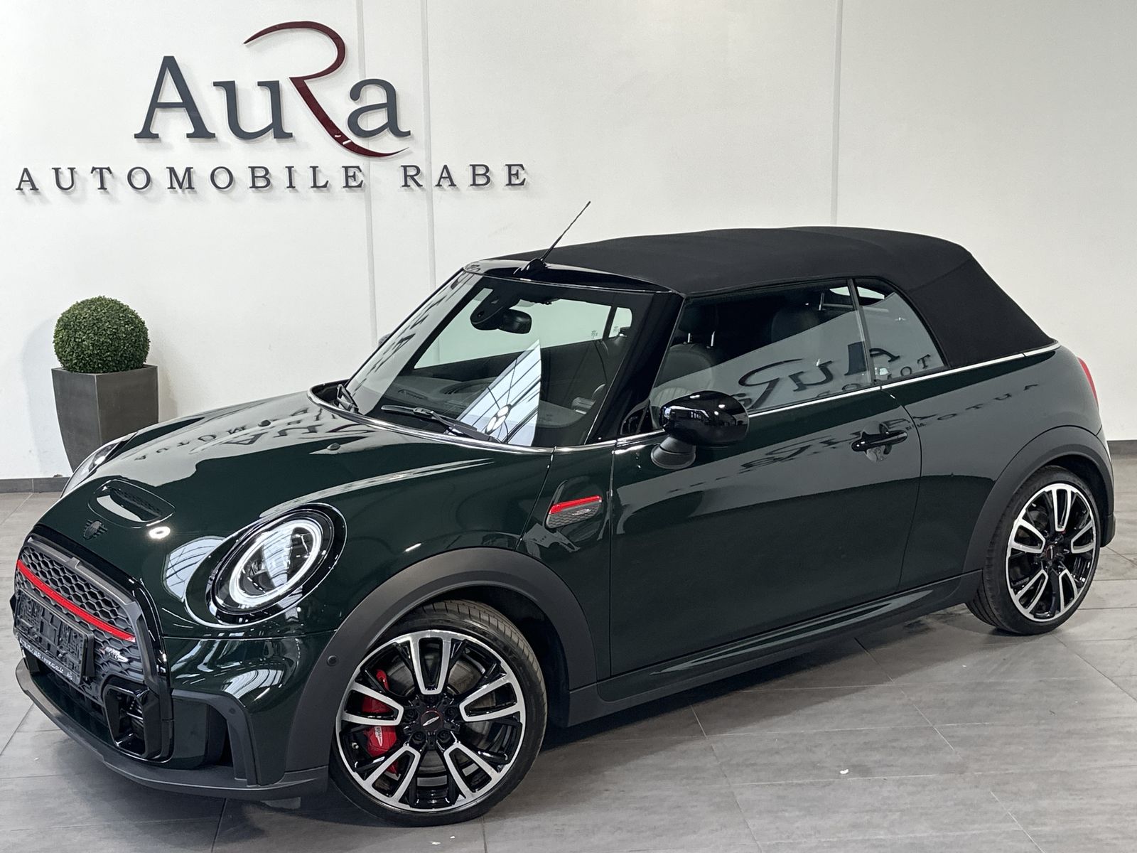 Fahrzeugabbildung MINI John Cooper Works Cabrio NAV+LED+ACC+H&K+18ZO+KA