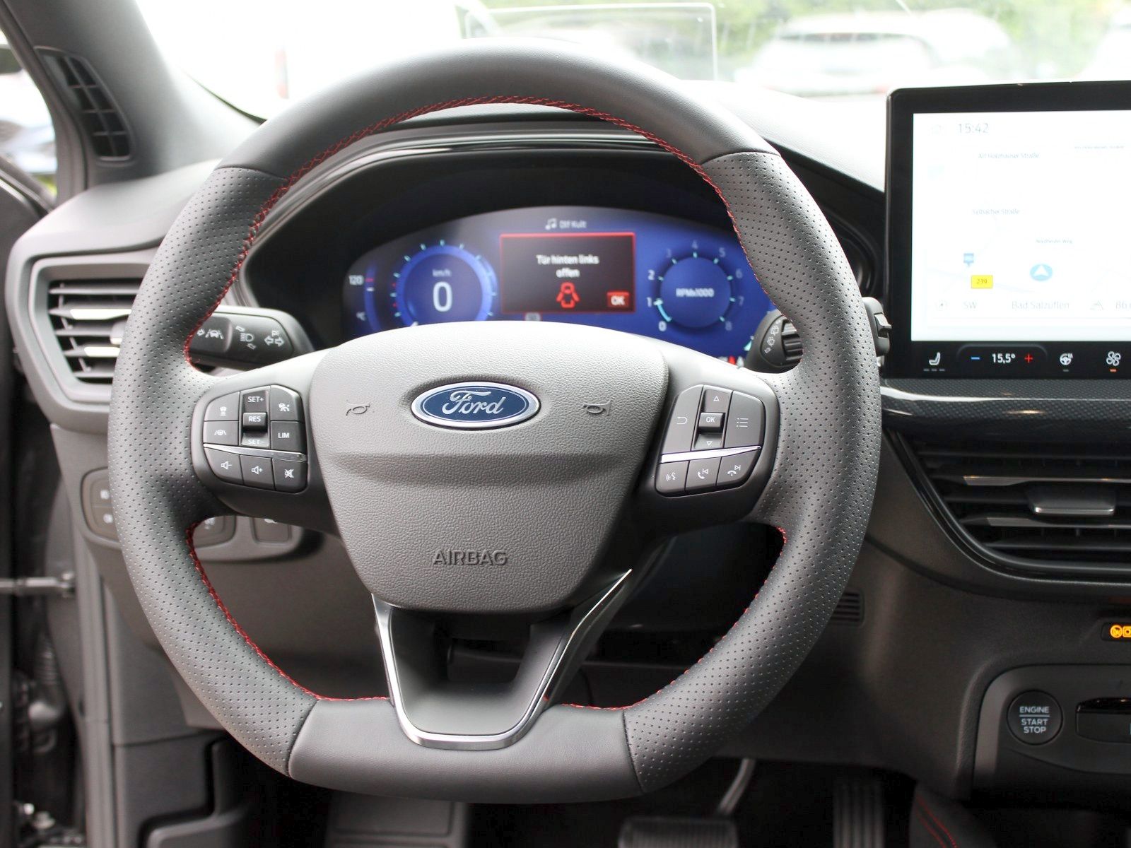 Fahrzeugabbildung Ford Focus ST-Line X 1,0 EcoBoost Mild-Hybrid