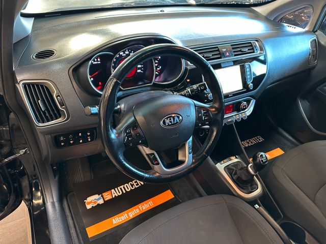 MYAUTOCENTER – Gebraucht- und Jahreswagen mit Werkstattservice in Pfaffenhofen Kia Rio Dream Team *Navi*Klima*Sitzh*Lenkradhz*
