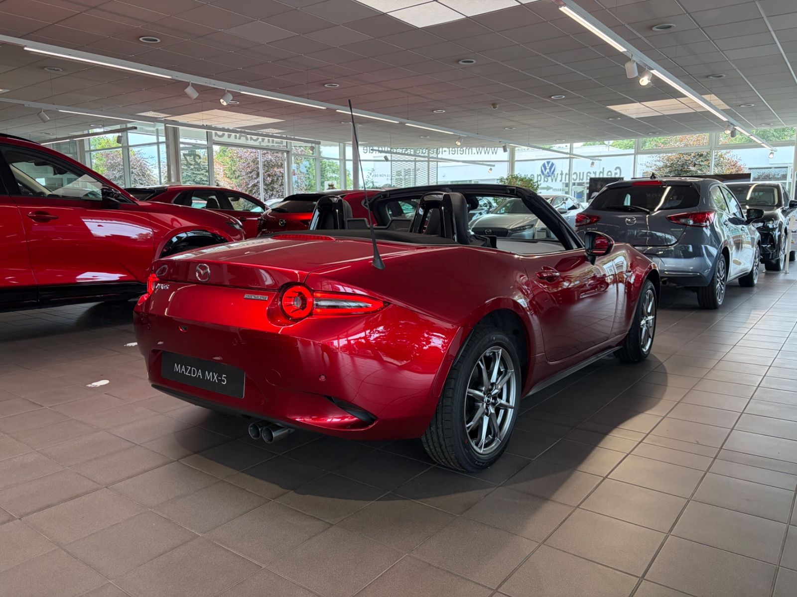 Mazda MX-5 Exclusive-Line imagem 3