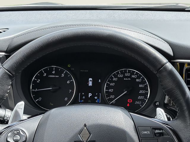 Mitsubishi Outlander Edition+ 2WD+LED+AHK+Carplay+Leder+Len