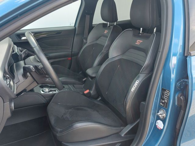 Focus Lim. ST 2.3 EcoBoost Navi LED SHZ