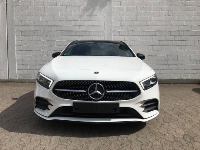 MERCEDES-BENZ A 200 AMG Line